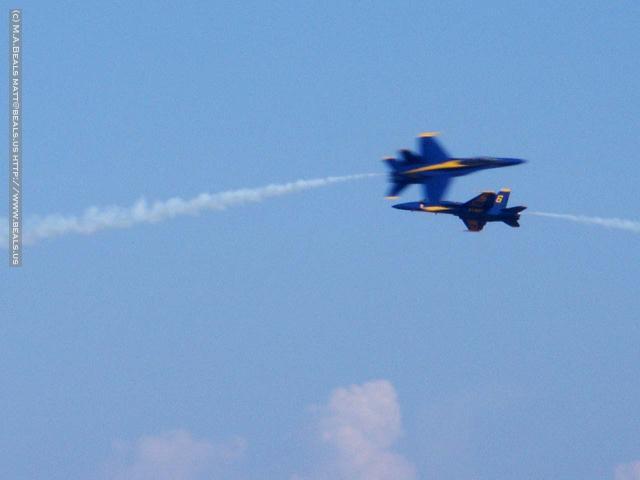 1083-Blue_Angels_flyby