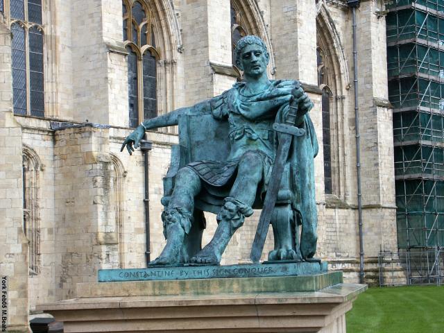 PICT5459-Constantine_statue